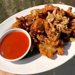 ไส้อ่อนทอดกระเทียม