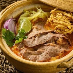 ข้าวซอยหมูล้านนา