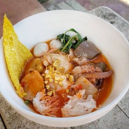 เย็นตาโฟรวมเครื่องปลากะพง