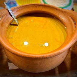 น้ำยากะทิใต้ เข้มข้นหอมพริกแกง