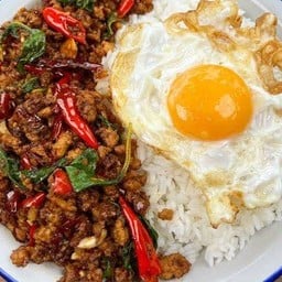[ลดพิเศษ] กะเพราหมูสับ+ไข่ดาว