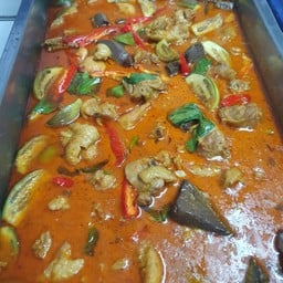ข้าวแกงยามเช้าก๋วยเตี๋ยวยามเย็น