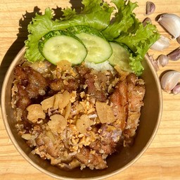 ข้าวไก่ทอดกระเทียมสุดซอย