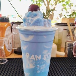 นมสดปั่น x ผงสาหร่ายสีฟ้า(สาหร่ายสไปรูริน่า)