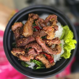 ข้าวหมูคลุกฝุ่น