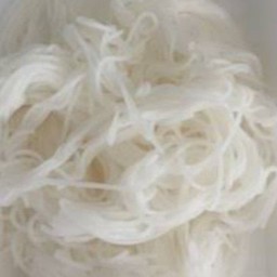 ขนมจีน 1 ถุง 15 บาท