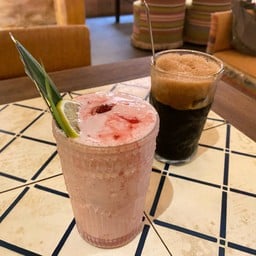 Cua ngo cafe