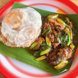 ข้าว คะน้าปลากะป๋อง+ไข่ดาว
