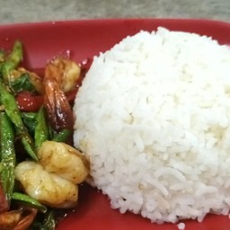 ข้าวกระเพรากุ้ง