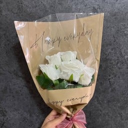 ดอกกุหลาบขาว