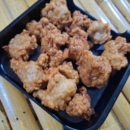 หมูยอสดทอด พริกไทยดำ