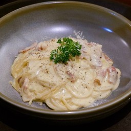 Spaghetti  Carbonara sauce