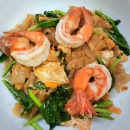 (มังกรทอง) ผัดซีอิ๊วกุ้ง