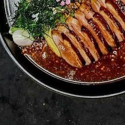 Spicy Grilled Peking Duck Salad With Cheese  北京烤鸭 น้ำตกเปิดปักกิ่งชีส