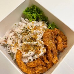 เส้นหมี่ + ไก่ฉีก