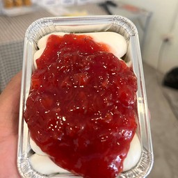 เค้กสตอเบอรี่นมสด (ไม่มีสตอเบอรี่สด)