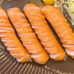 ไส้กรอกไก่หนังกรอบ