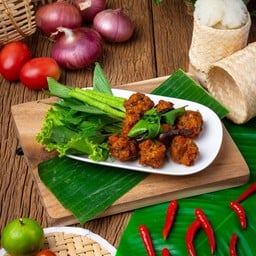 ลาบหมูทอด