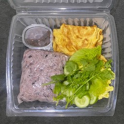 ข้าวไข่เจียว+น้ำพริกนรก+ผัก