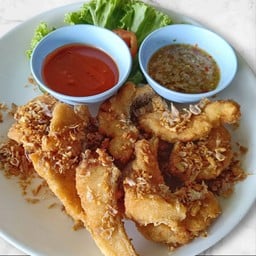 ปลาม้าทอดกระเทียม