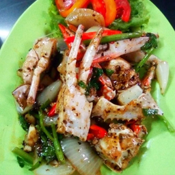 ปูนิ่มผัดพริกไทยดำ