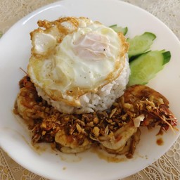 ข้าวกุ้งกระเทียม