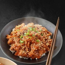 ข้าวหมูผัดซอสเทอริ