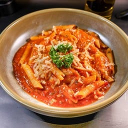 Penne Pink Sauce (v)