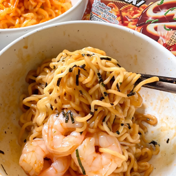 มาม่าผัดไข่ รสทาโกะยากิ