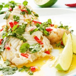 Steamed Sea Bass with Lime in Carbonara Sauce ปลากะพงนึ่งมะนาวในซอสคาโบราน่า