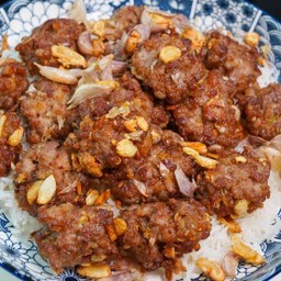 ข้าวสะเต็กหมู