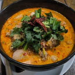 มาม่าต้มยำหมูสับ