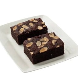 บราว์นี่ช้อกตัดชิ้น