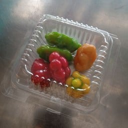 ลูกชุบผลไม้