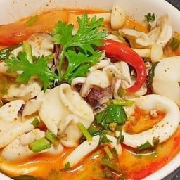 ต้มยำปลาหมึก(น้าข้น/น้ำใส)/ถ้วย