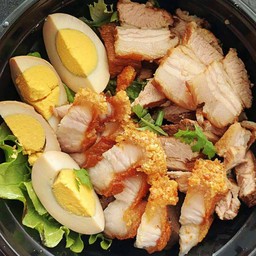 ก๋วยจั๊บหมูกร๊อบ