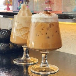 กาแฟสด ป้าเพ็ญ บางสาย
