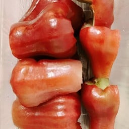 ชมพู่