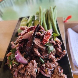 ก้อยเนื้อ สะดุ้งไฟ