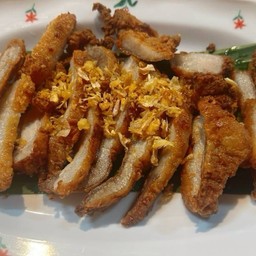 B19.คอหมูทอด