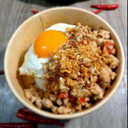 ข้าวหมูสับทอดกระเทียมพริกไทย