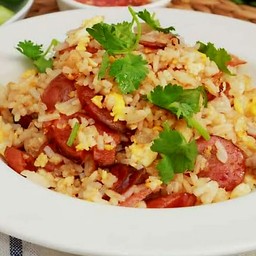 ข้าวผัดกุนเชียง