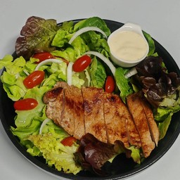 สลัดสเต็กหมูย่าง