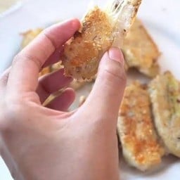 Deep-Fried Cheese Sticks กล้วยทอดชีสยืด