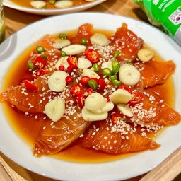 แซลม่อนดองน้ำปลา 150 กรัม
