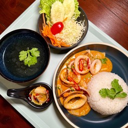 เซต ข้าวปลาหมึกผัดไข่เค็ม