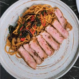 สปาเก็ตตี้กะเพราเนื้อออสเตรเลีย