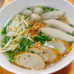 ก๋วยเตี๋ยวลูกชิ้นปลา