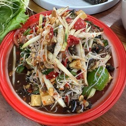 กระเพราจับกัง -