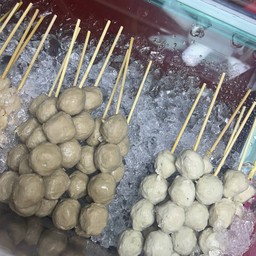 ลูกชิ้นเนื้อ